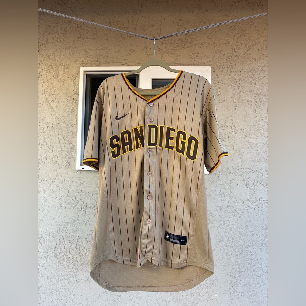 NOT AUTHENTIC San Diego Padres Jersey Tatis Jr.